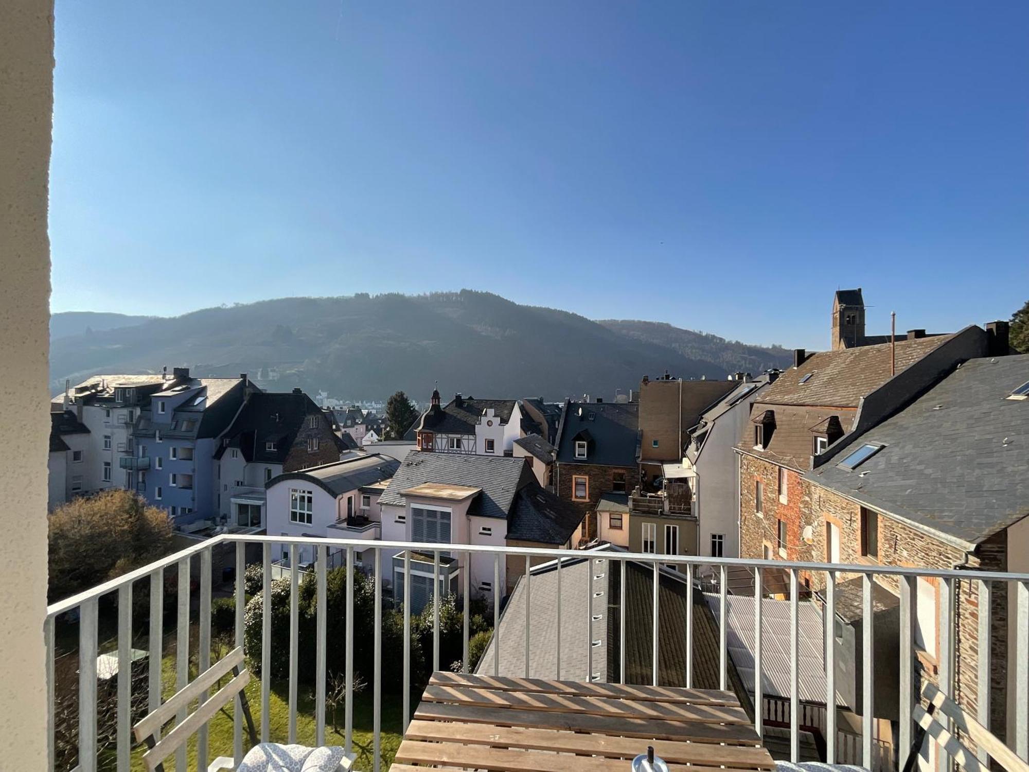 Modernes Apartement Mit Balkon In Toplage! 特拉本特拉巴赫 外观 照片